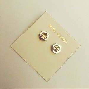 Hex-Logo Stud Earrings Silver With Dust Cover